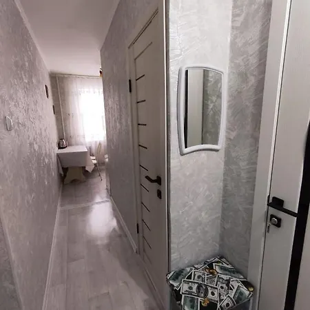 Уютная Квартира 2 Бесконтактное Заселение Круглосуточно Oral Exterior photo