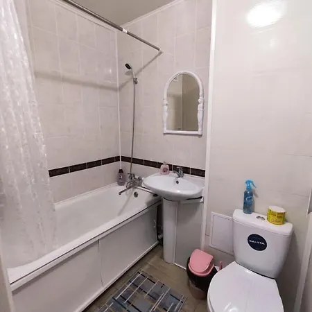Уютная Квартира 2 Бесконтактное Заселение Круглосуточно Oral Exterior photo